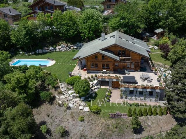 Wöchentliche oder monatliche Vermietung Chalet mit Schwimmbad