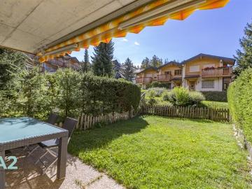 MITTEILICHES CHALET MIT GARTEN IN NÄHE DES REGENTS, WOCHE / SÄSONNMITTEILUNG