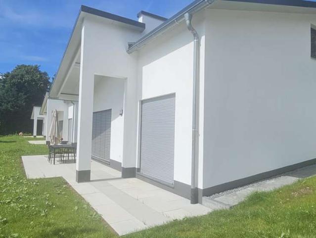 Wochenendhaus mit Seeblick zur Dauermiete