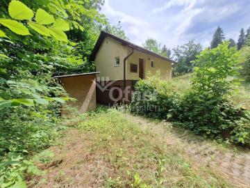 Wohnhaus in idyllischer Alleinlage nur wenige Minuten in die Stadt