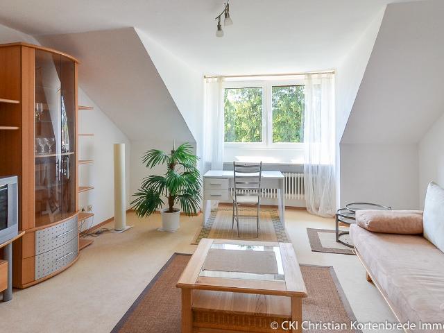 Wochenendheimfahrer gesucht! Möblierte 2,5 Zi. DG Wohnung in Puchheim