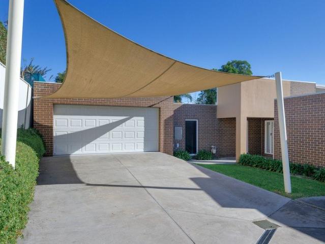 WODONGA Smart, Low Maintenance Living in Prime Wodonga Position