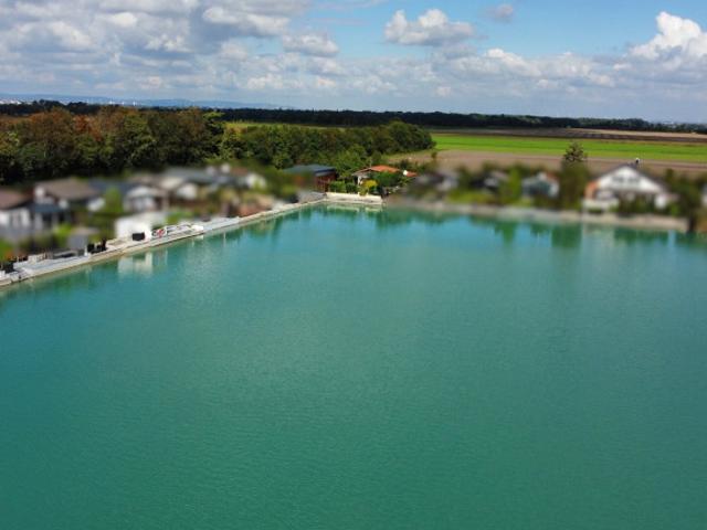 Wohlfühloase Badehaus auf großem Pachtgrundstück direkt am See nahe der Wiener Stadtgrenze