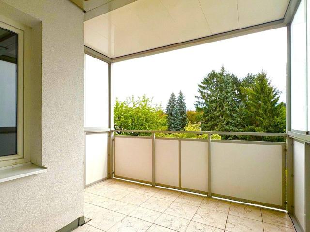 Wohlfühloase mit Loggia! 3 Zimmer Wohnung in toller ruhiger Lage mit Grünblick!