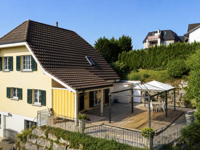 Wohlfühloase mit Pool, Sauna und viel Privatsphäre