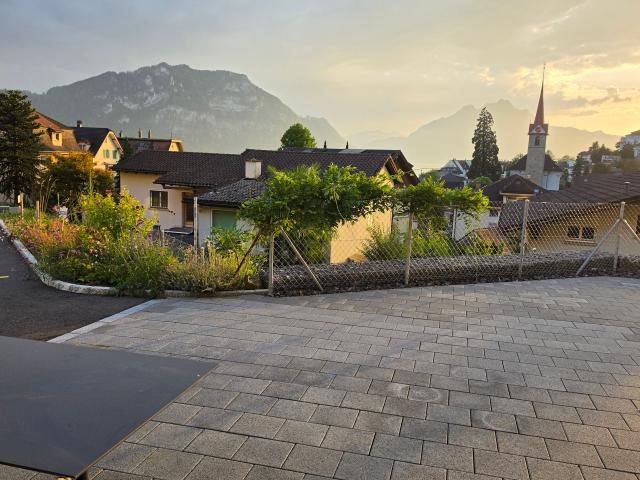 Wohlfühloase mit Sitzplatz im beliebten Weggis