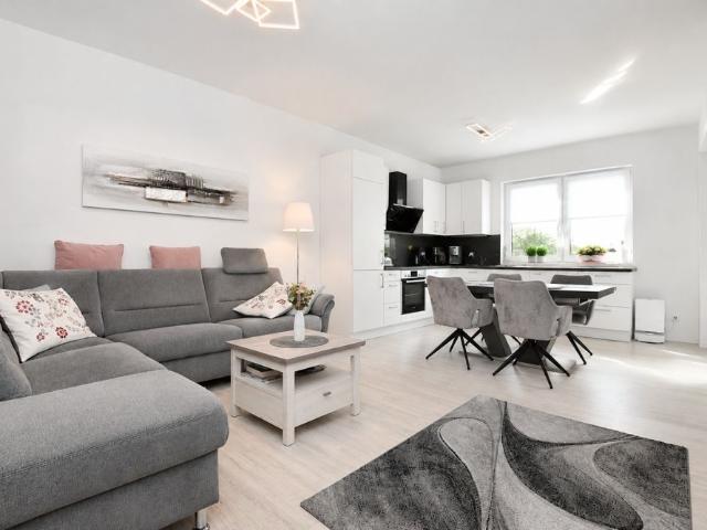 Wohlfühlen im Herzen von Friesoythe Moderne Wohnung mit Balkon, Einbauküche und PKW Stellplatz