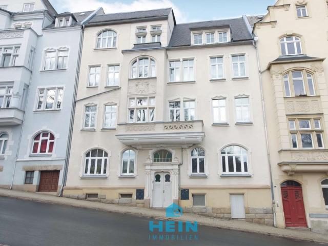 Wohlfühlen in Auerbach: Helle Wohnung mit Balkon und viel Stauraum
