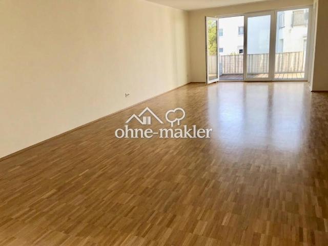 Wohlfühlwohnung am Hang hell, ruhig, barrierefrei mit Garten & Balkon