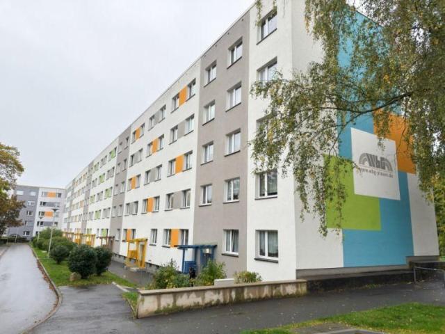 Wohlfühlzuhause + 3 Raum Wohnung mit Balkonblick ins Grüne!