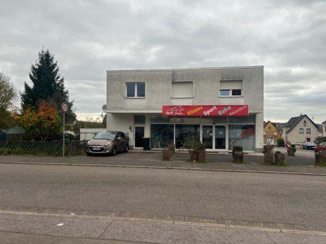 Wohn & Geschäftshaus 2 Wohnungen + Gewerbe 550qm Wohnfläche