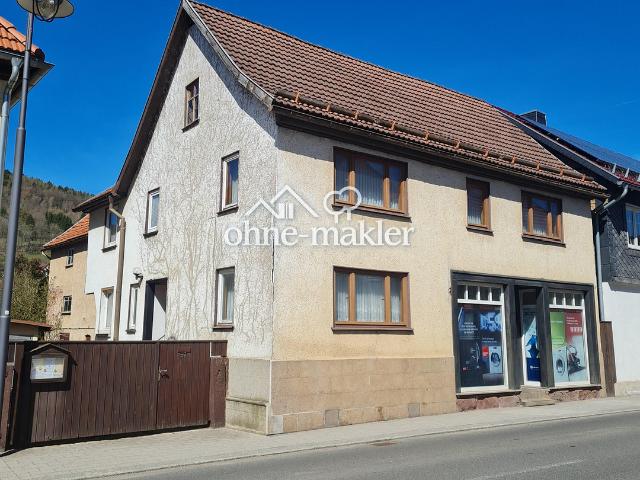 Wohn & Geschäftshaus mit Laden, Scheune, 3 Garagen – 1.030 m² im Ortskern, provisionsfrei