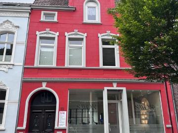 Wohn & Geschäftshaus mit zusätzlichem Bauland in Mönchengladbach
