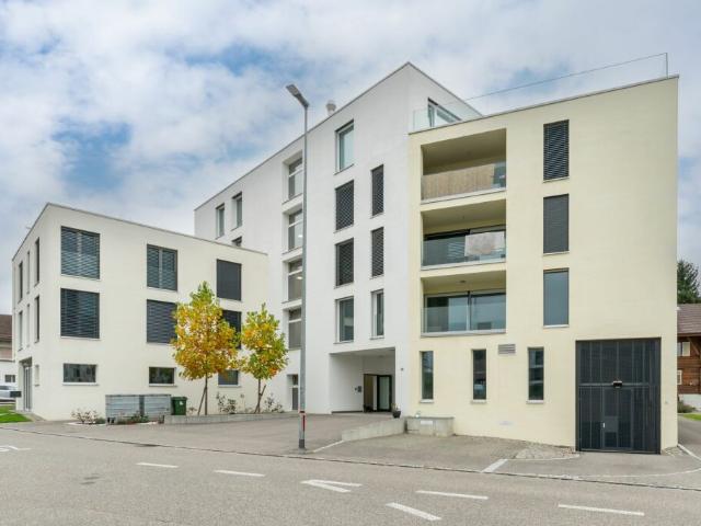 Wohn T raum Exklusive 2½ Zimmer Wohnung an bester Lage in Oftringen!