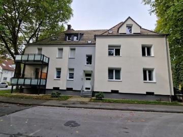 Wohn t raum: günstige 1,5 Zimmer Dachgeschosswohnung in modernisiertem 3 Familienhaus