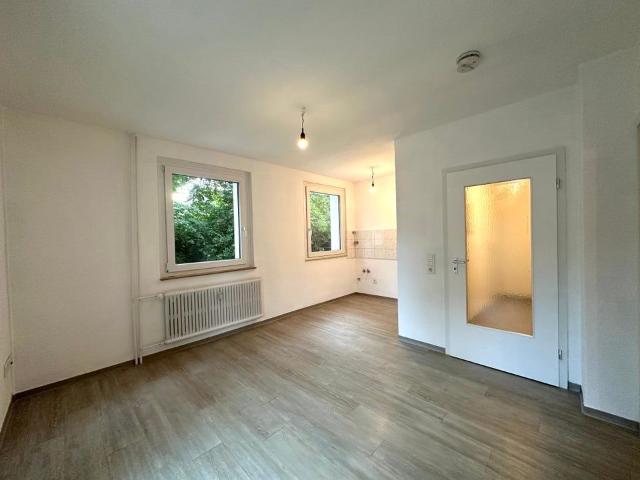 Wohn t raum: günstige 2,5 Zimmer Wohnung