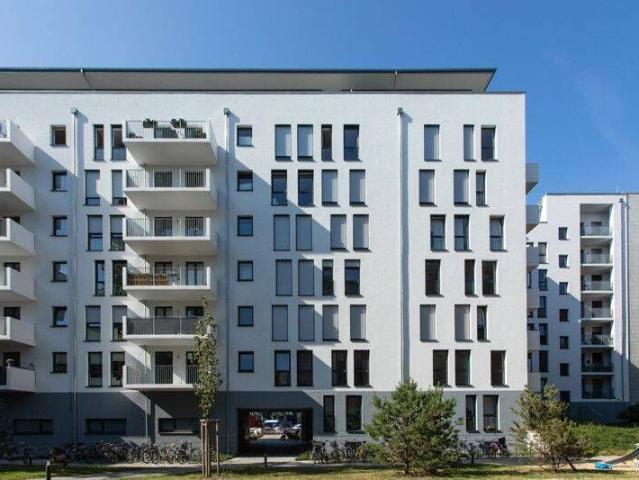 Wohn t raum in begehrter Lage: 2 Zimmer Wohnung mit Einbauküche