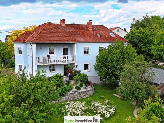 Wohn TRAUM auf 2 Ebenen mit Pool u großem Grund! Gepflegt, großzügig, sofort bezugsbereit!