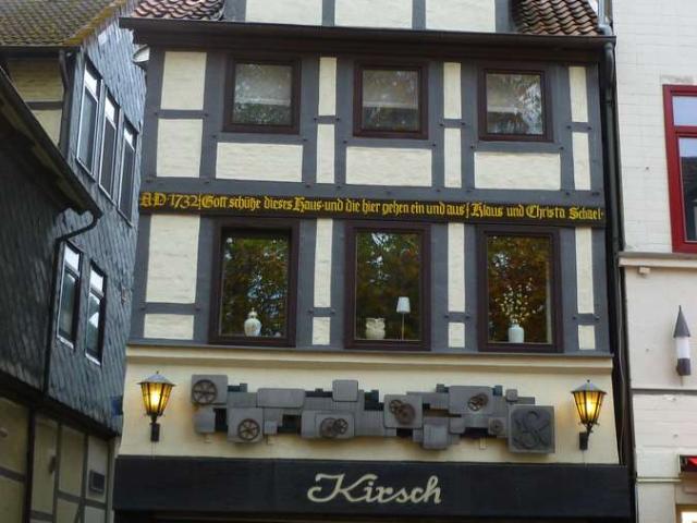 Wohn und Geschäftshaus mit Garage