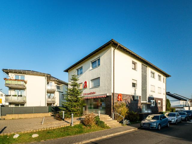 Wohn und Geschäftshaus mit Garagenhof!