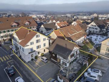 Wohn und Geschäftshaus mit Ladenlokal und Wiihüsli