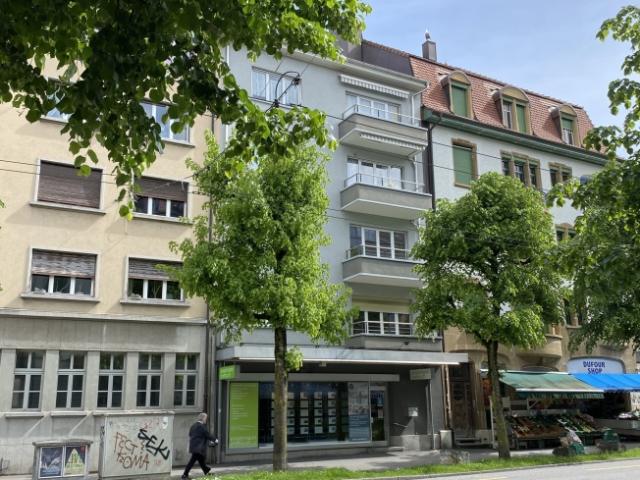 Wohn und Gewerbeliegenschaft / Immeuble résidentiel et commercial