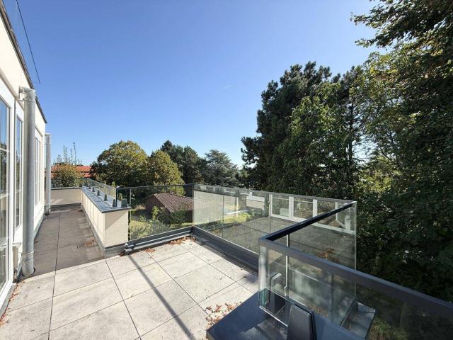 WOHNATELIER SIEVERING Klimatisierte 5 Zimmer Maisonette mit großzügigen Terrassen & inkl. Garagenplatz