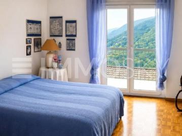 Wohngebäude 8.5 Zimmer