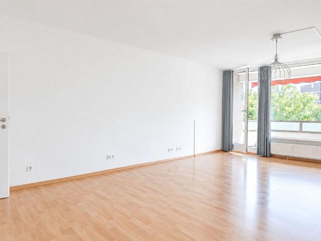 Wohnglück in 3 Zimmern & auf 2 Balkonen in Hamburg Niendorf