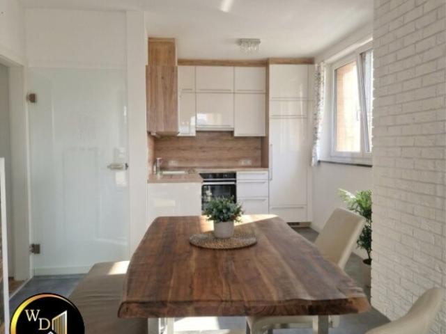 Wohnglück sanierte 3 Zimmer Wohnung mit großer Loggia Ihr neues Zuhause zum verlieben!