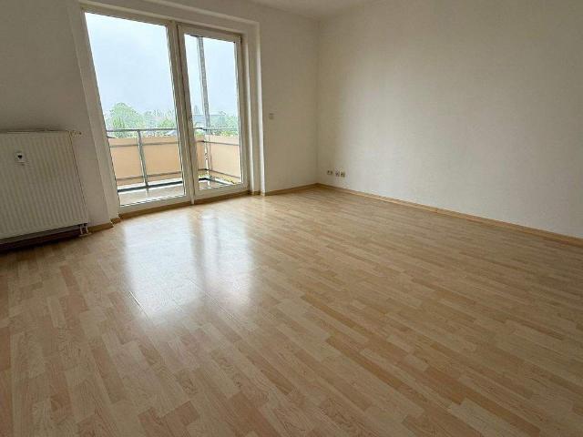 Wohne am Heimgarten + sonniger Balkon am Wohnzi. + Bad mit Fenster