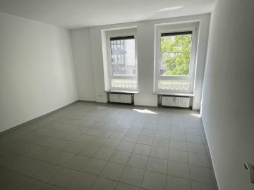 WOHNEN: 1 Zi 4.OG ca. 30 m² Innenstadt