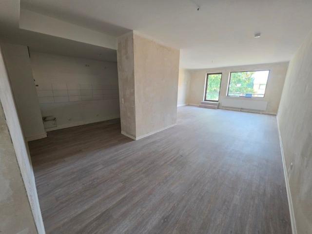 Wohnen am Benrather Schloss Sanierte 2 Zimmer Wohnung Haus mit Aufzug