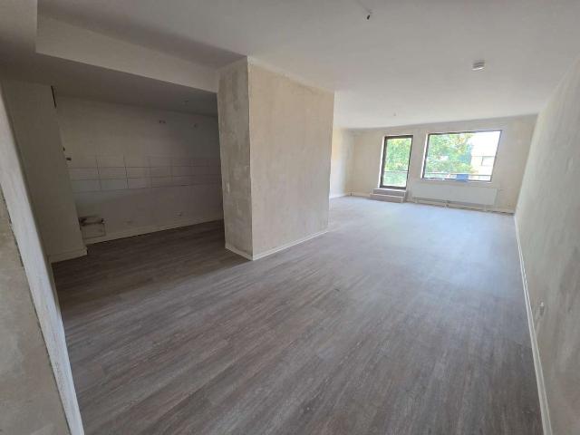 Wohnen am Benrather Schloss Sanierte 2 Zimmer Wohnung Haus mit Aufzug