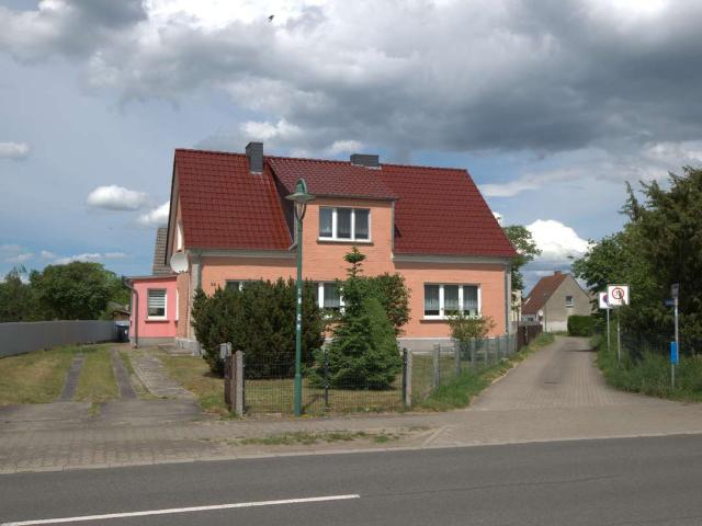 Wohnen am Stettiner Haff: Großzügiges Haus in Mönkebude