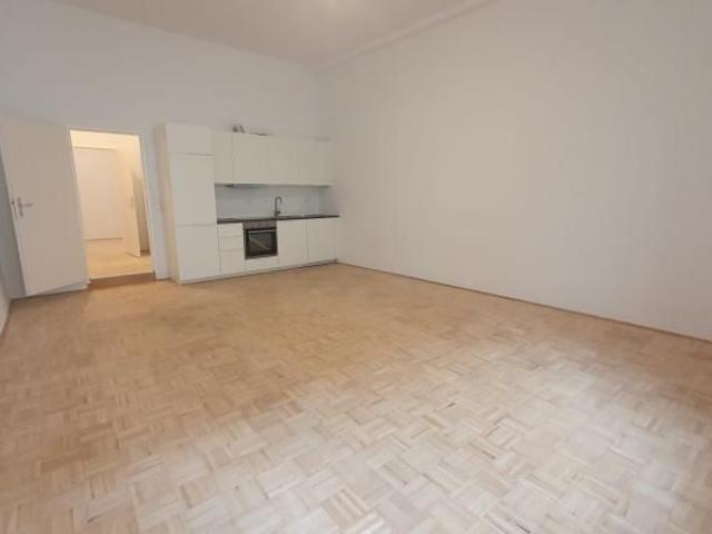 Wohnen am Steyrer Stadtplatz – Innenhofseitige 2 Zimmerwohnung mit Küche Top 7