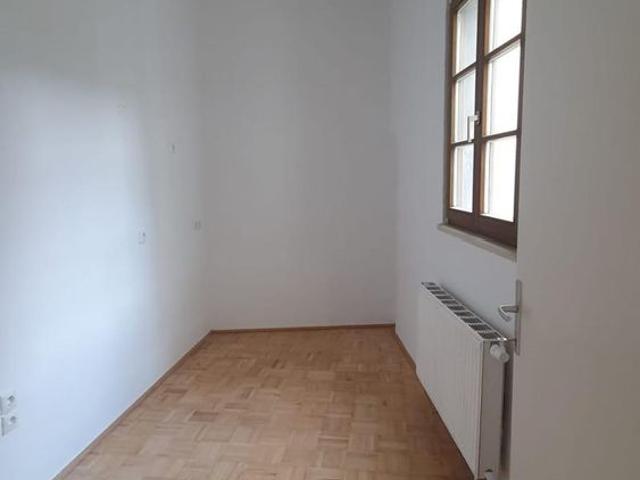 Wohnen am Steyrer Stadtplatz – Innenhofseitige 2 Zimmerwohnung mit Küche Top 7
