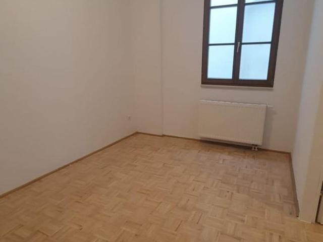 Wohnen am Steyrer Stadtplatz – Innenhofseitige 2 Zimmerwohnung mit Küche Top 7