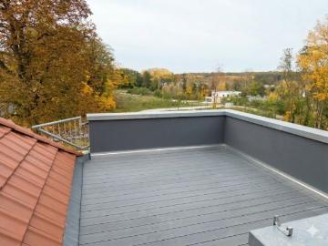 Hochwertig und stilvoll saniert 79,66 qm 3 Zimmer mit großer Dachterrasse