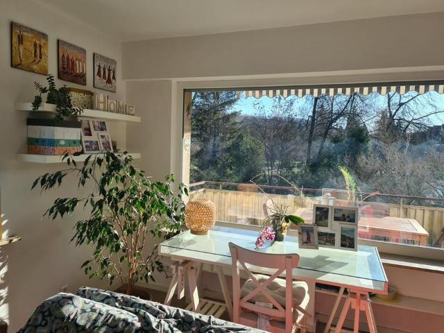 Wohnen am Waldrand:Helle 3 Zimmer Wohnung mit Balkon in Stuttgart