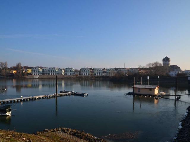 Wohnen am Wasser Schöne 3 Zimmer Wohnung