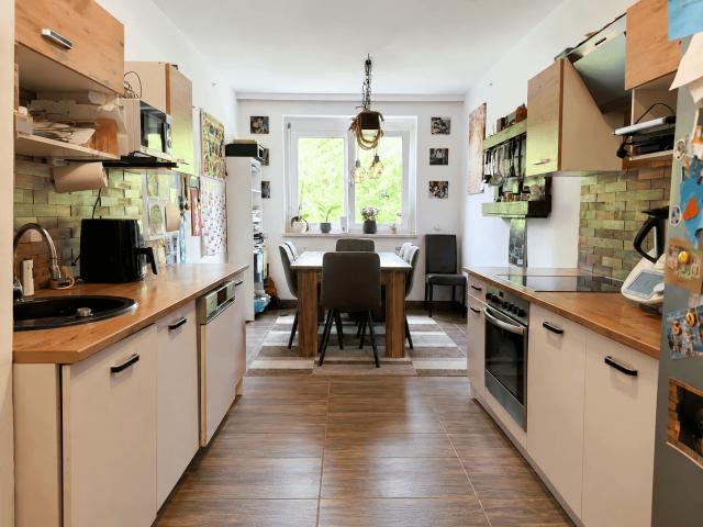 Wohnen am Weingarten – 75 m² Eigentumswohnung mit Balkon, Carport, inmitten der südsteirischen Natur, direkt am Weingarten und unweit des Schlosses Spielfeld