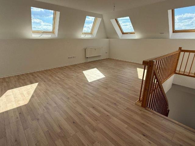Wohnen am ZeiÃigwald Ã¼ber zwei Etagen Lift / Terrasse u.v.m