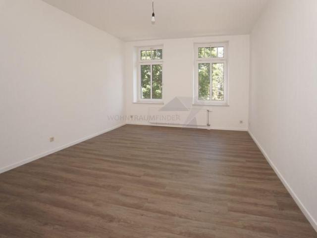 1 Jahr Stellplatz geschenkt + Schöne 3 Raum Whg. mit Balkon und tollem Tageslichtbad am Zeisigwald