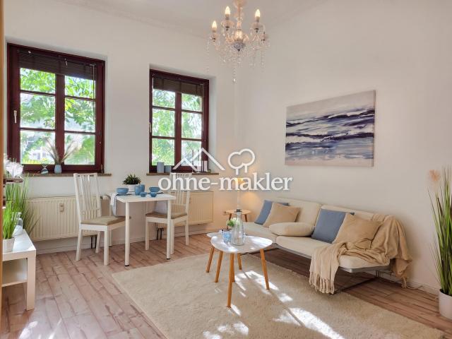 Wohnen an den Wallanlagen: Renovierte 2‐Zimmer‐Wohnung mit Blick ins Grüne in der Bremer Altstadt