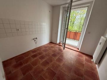 Wohnen an der Humboldthöhe im 1. OG Haus mit 3 Wohneinheiten !