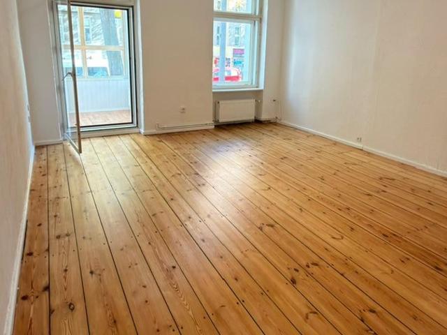 Wohnen an der Schlossstraße: 2,5 Zimmer Wohnung in Steglitz