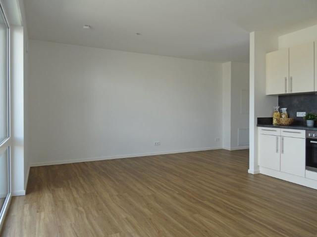 Wohnen an der Spree: praktische 1 Zimmer Wohnung mit Balkon