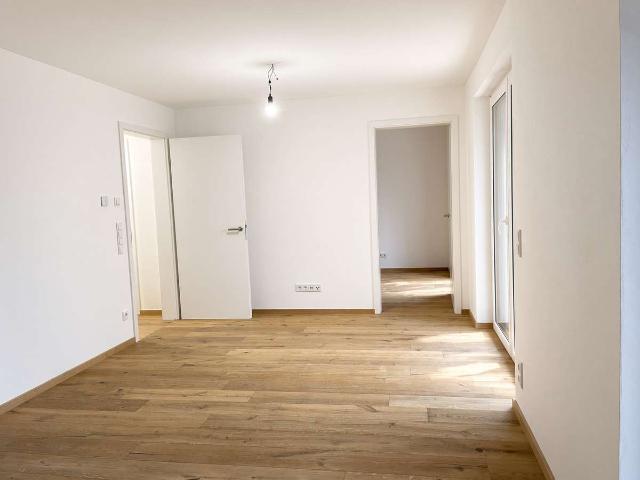 Wohnen ab 60: Helle 2 Zi Whg. mit Terrasse und eigenem Garten!