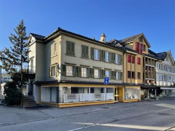 Wohnen & Arbeiten an zentraler Lage – vielseitiges Wohn und Geschäftshaus in Degersheim